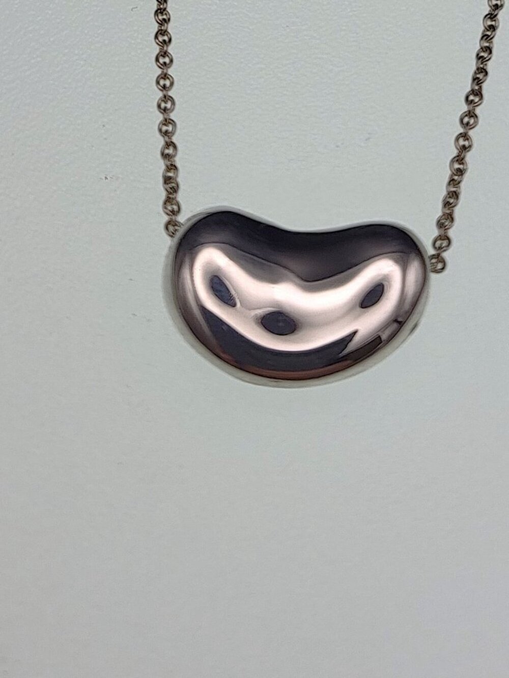 Tiffany & Co. Elsa Peretti Bean Pendant 18mm on 17" chain .925 - Picture 6 of 6